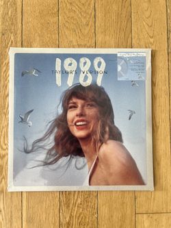 Taylor Swift 1989 Vinyl: Crystal Blue Skies Edition