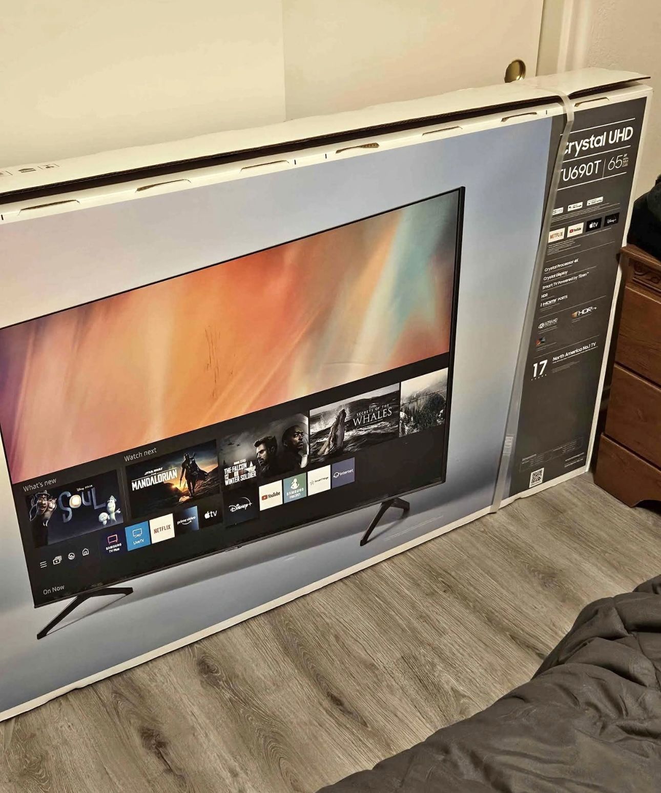 65” Samsung Crystal Smart 4K TV LED