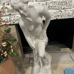 Plaster Venus Sculpture