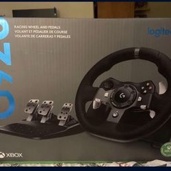  Logitech Driving Force G920 Steering Wheel and Pedals