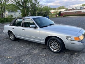 2002 Mercury Marquis