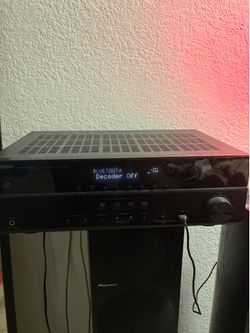 Yamaha model Rx-v383
