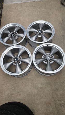 17" mustang gt wheels