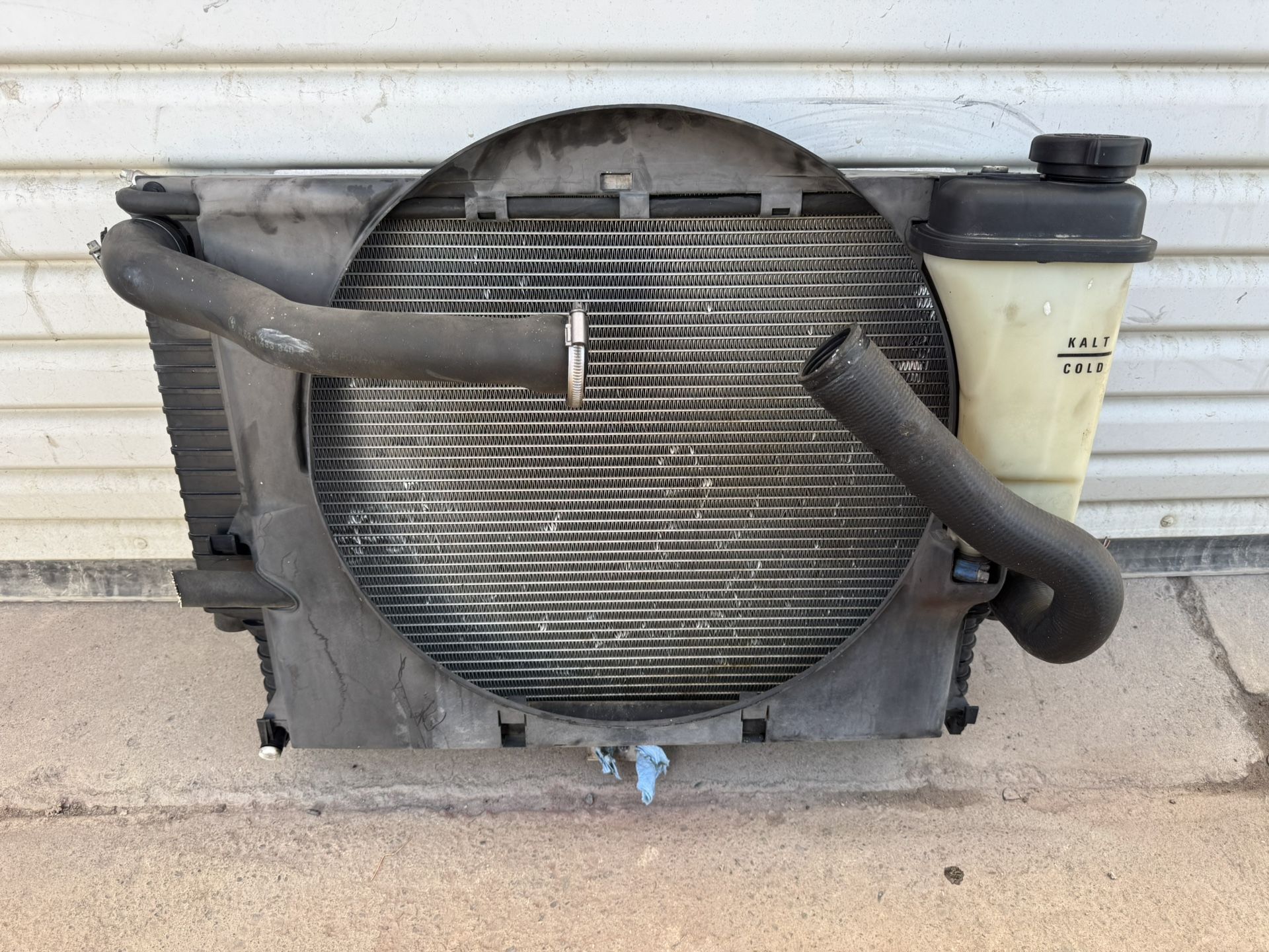 BMW E36 radiator
