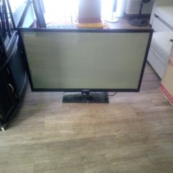 Samsung 45" Plasma Tv With Remote