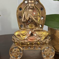 Antique Buddha Statue 