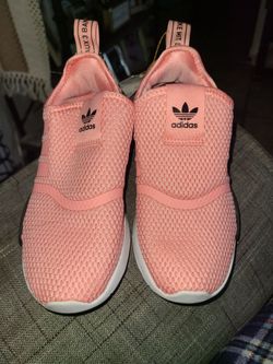 BRAND NEW GIRLS SHOE'S.. SIZES IN PICTURES..