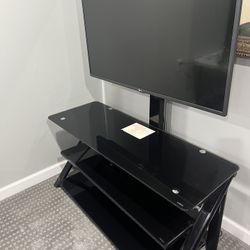 LG TV And console