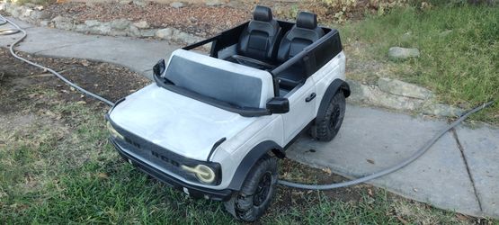 Ford bronco kids ride on