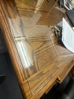 Classic oak Desk