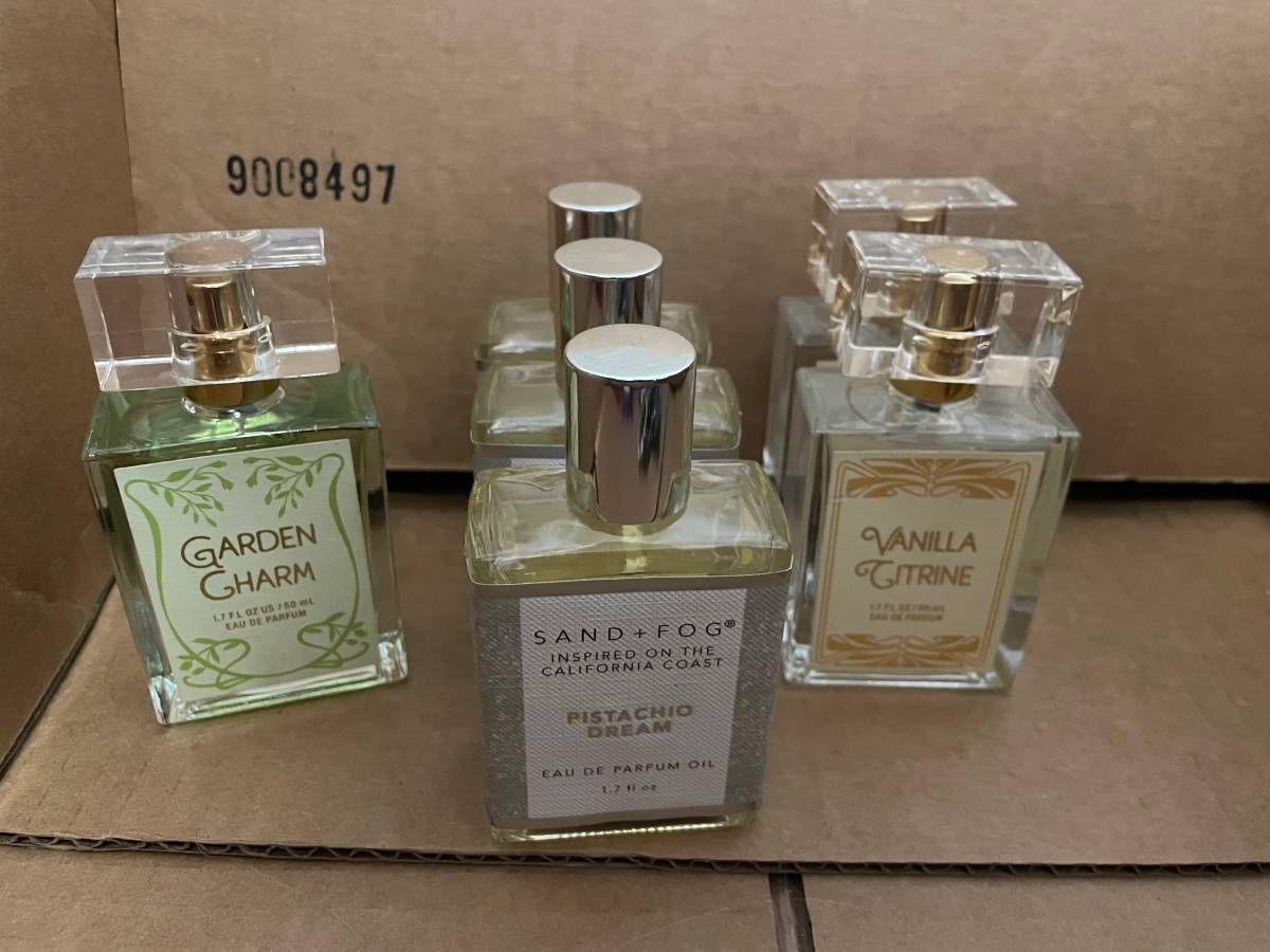 Womens TRU fragrance And sand fog perfumes