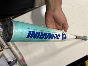 Demarini Bat