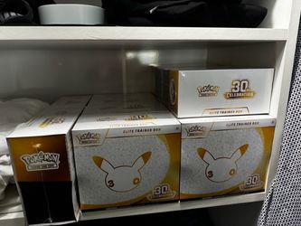 Pokemon TCG 30th Celebration Elite Trainer Box