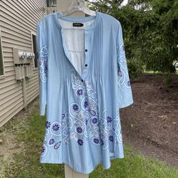 Reborn  Women's Floral 3/4 Sleeve Button Front Tee