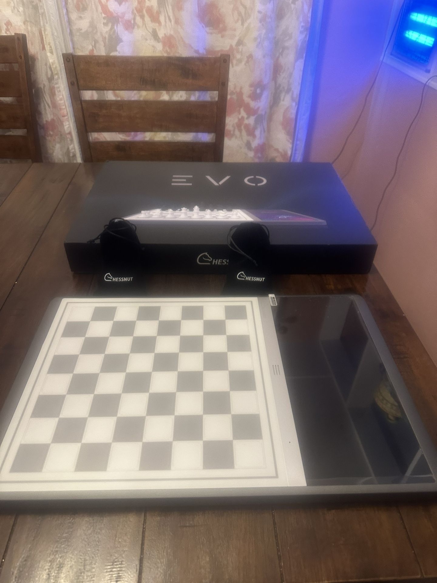 Chessnut Evo E-board
