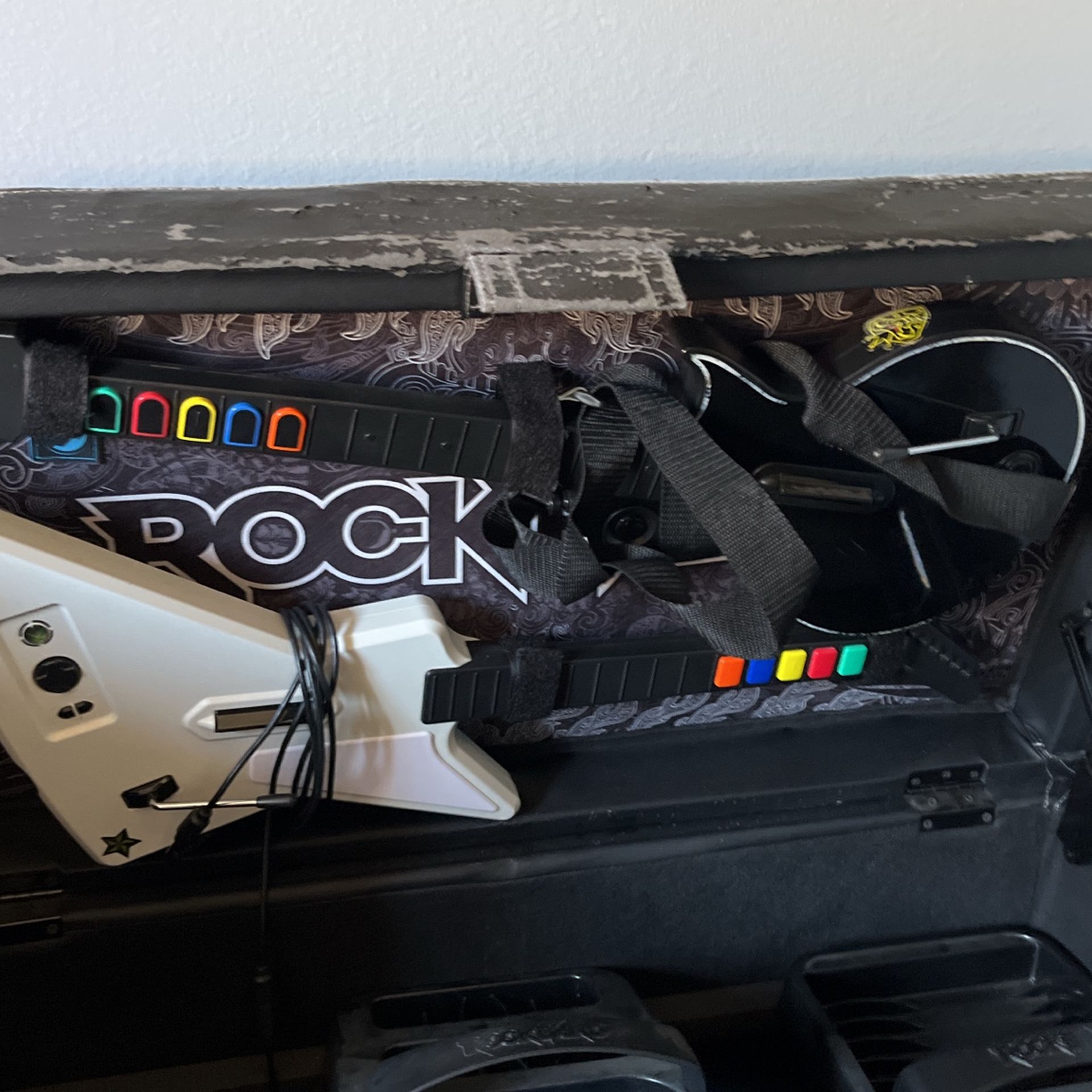 Guitar Hero Chest