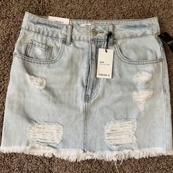 Light Wash Distressed Denim Skirt Sz 26