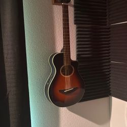 YAMAHA TRAVEL GUITAR