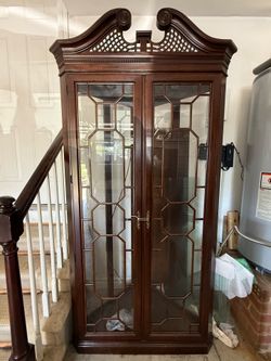 Harden Chippendale Georgian Style Cherry Corner Cupboard Curio Display Cabinet