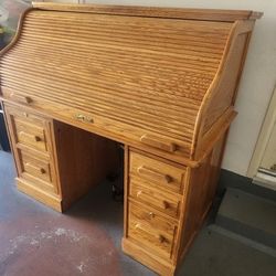 Roll Top Office Desk. Oak Solid  Wood-great Condition