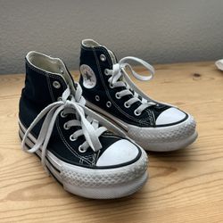 EUC Toddlers Platform Black Converse 