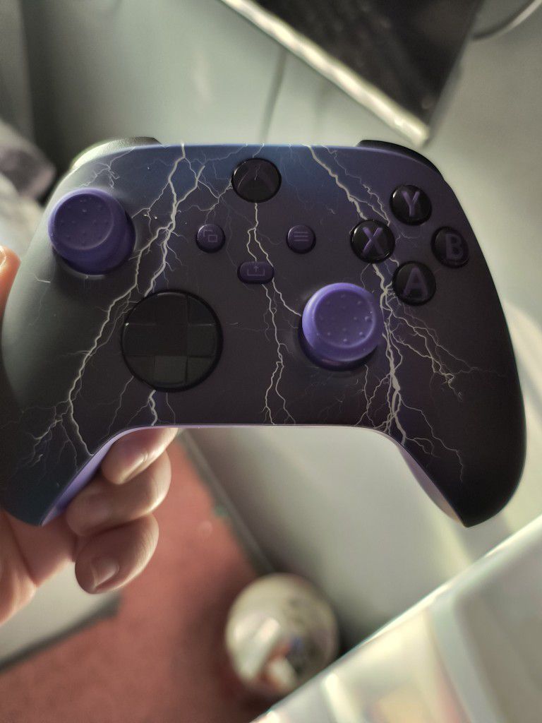 Custom Xbox Controller Purple Storm 