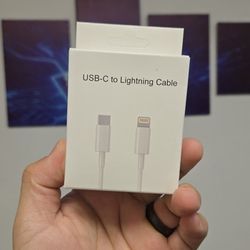 USB-C to Lightning Cable (1 m): Fast and Convenient Charging, Lightning to USB-C
