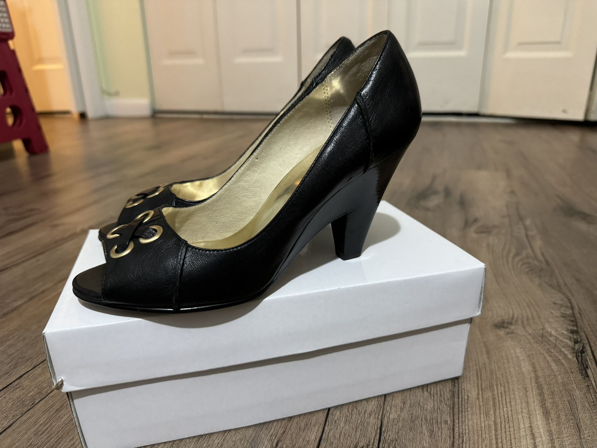 Michael Kors Shoes Heels Size 8.5
