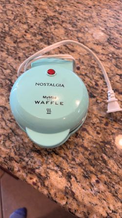 Mini waffle maker - light blue