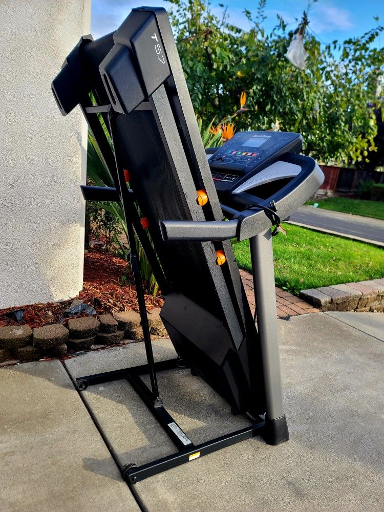 Nordictrack Treadmill