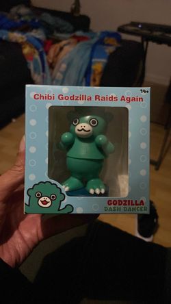 Chibi Godzilla raids again  Godzilla car dash dancer