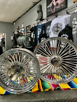 Harley Davidson Paint / Rims & Tires / LED lights / oil service / accessories WE FINANCE!!