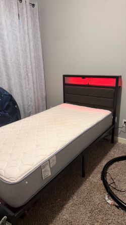 Twin bed