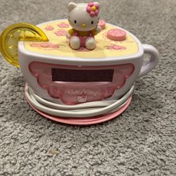 Hello Kitty Clock 