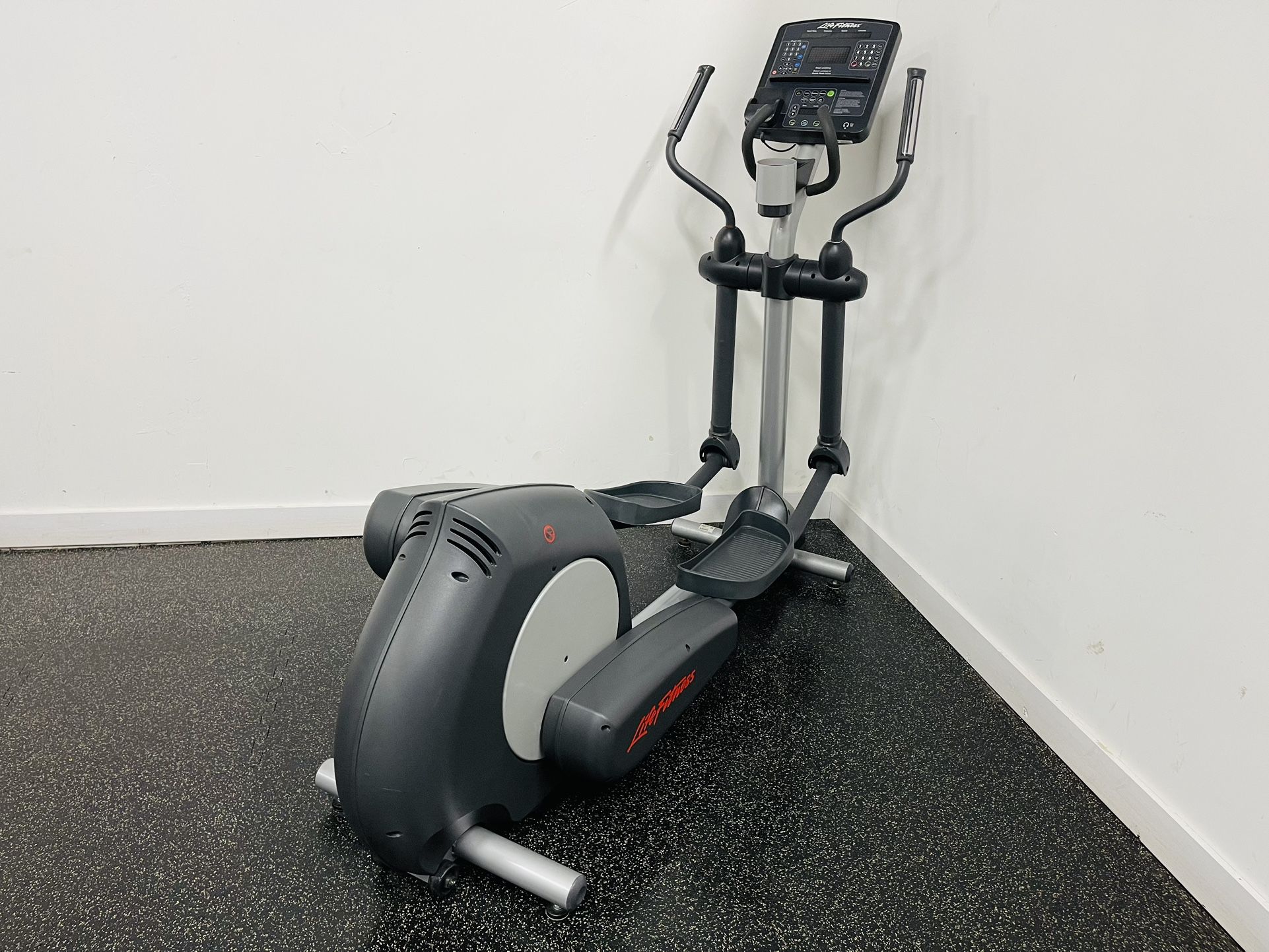 Life fitness elliptical clsx best sale for sale