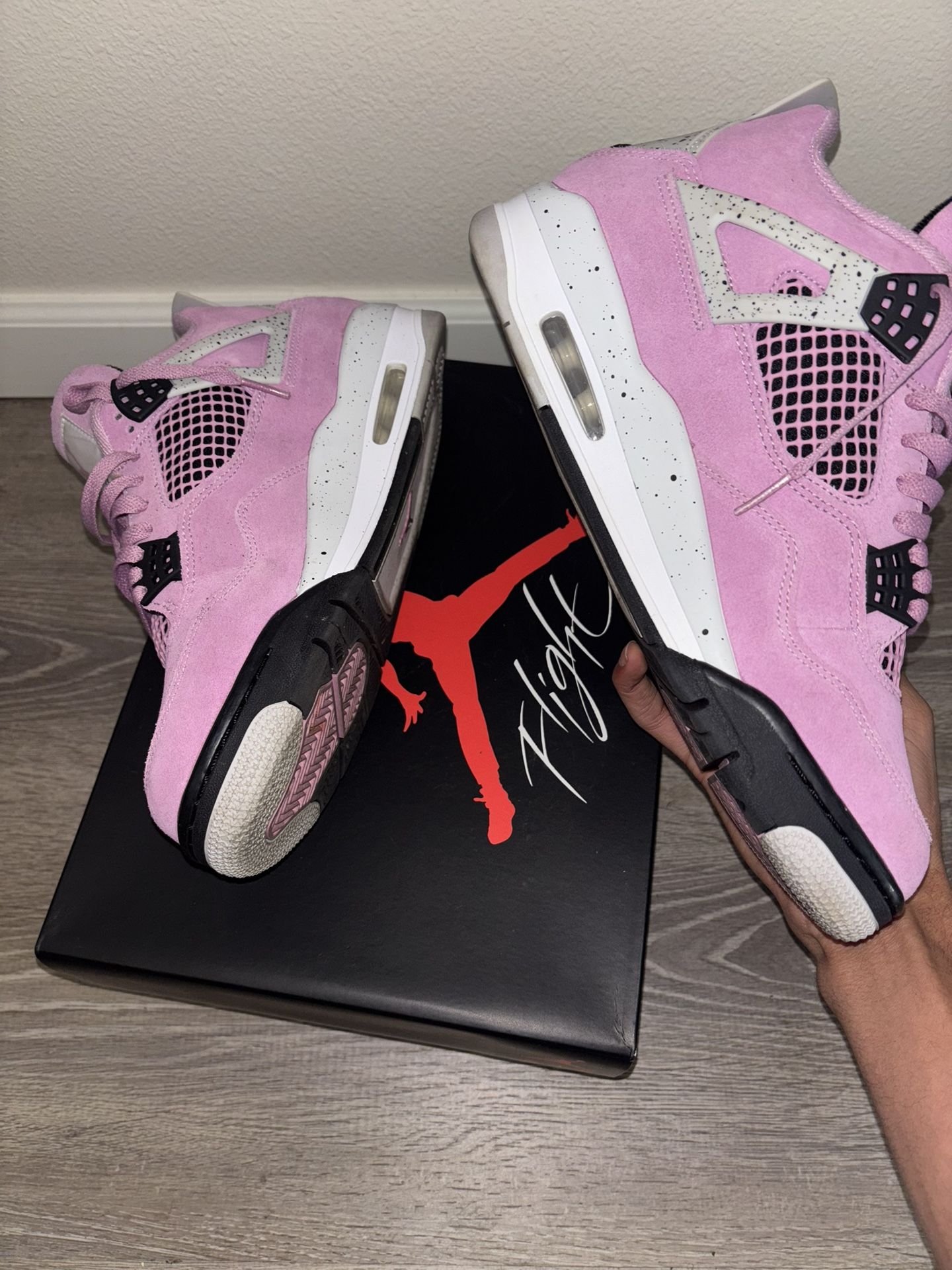 Women’s Air Jordan 4 Retro