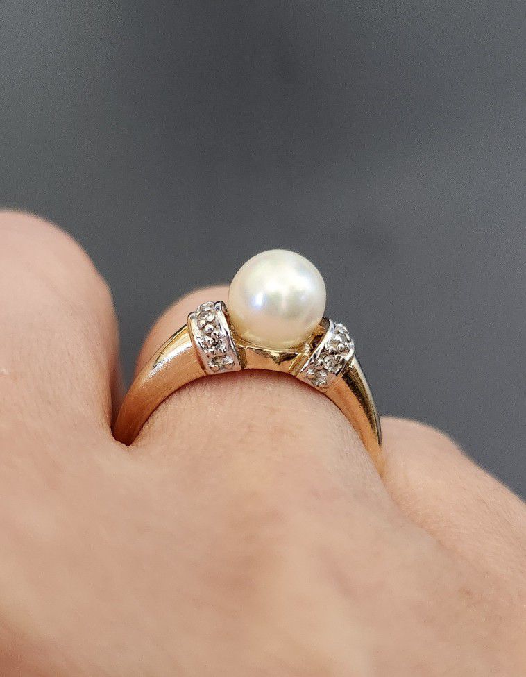 14k Genuine Pearl Diamond Ring