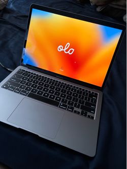 Macbook Air 13” Silver (Macbook Only)