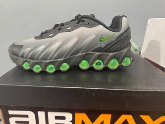 Nike Air Max DN8Sneakers Gray Green. Size 10.5 men