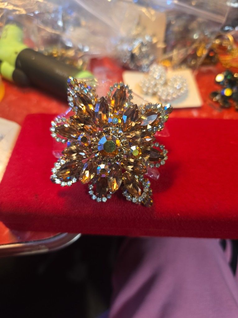 Snowflake Flower Brooch