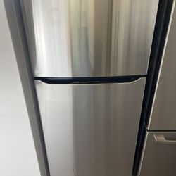 Standard Fridge 
