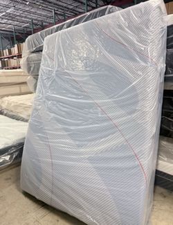 Full Mattress SEALY POSTUREPEDIC Plus Il Hybrid