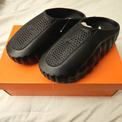 Nike Mind 001 "Triple Black" – Size 10