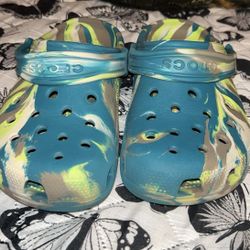CROCS