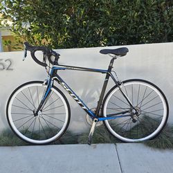 All-Carbon Scott CR1 Pro Comp Racing Bike