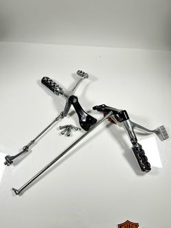 04-06 Harley-Davidson Sportster 883С-1200 Forward Controls Complete Set Left & Right.OBO. SM9KNT0542
