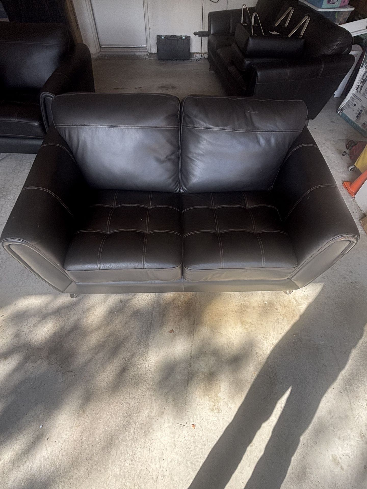 Love Seat Black Leather 