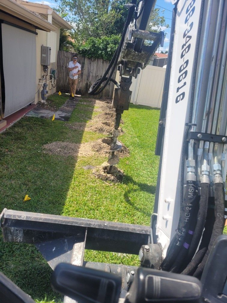 Bobcat Huecos Para Cercas