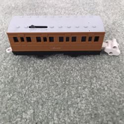 Thomas and friends battery operated Annie passenger car