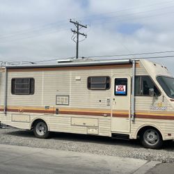 1986 Bounder motor home